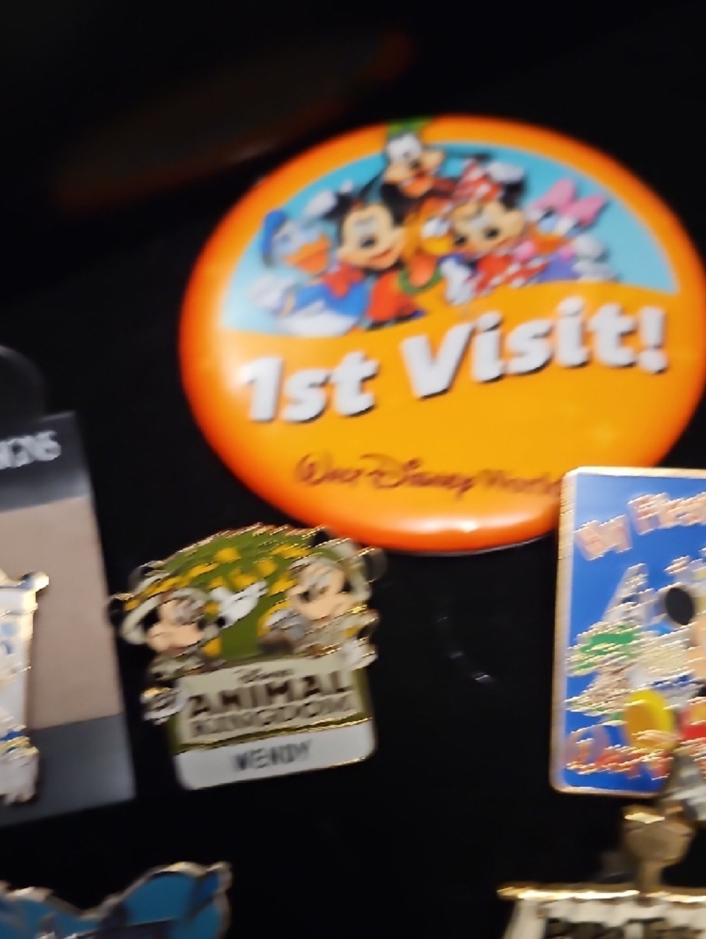 Disney Enamel Pin Lot - Picture 5 of 10